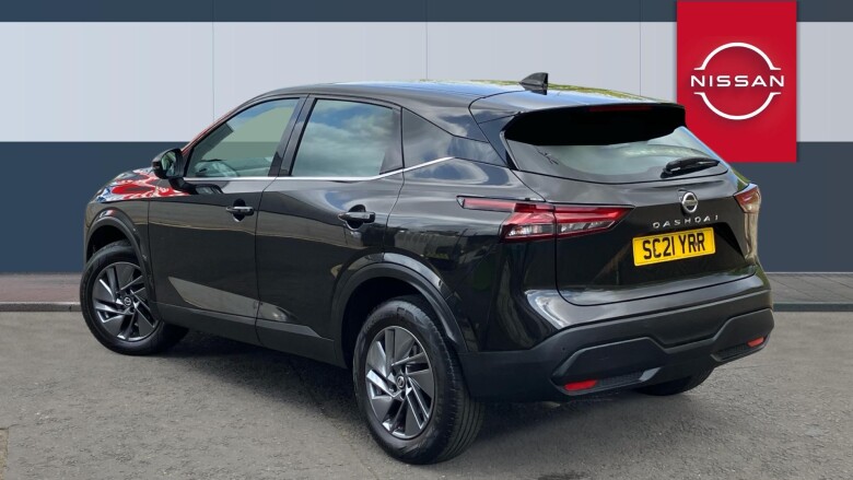 Nissan Qashqai 1.3 DiG-T MH Acenta Premium 5dr Petrol Hatchback